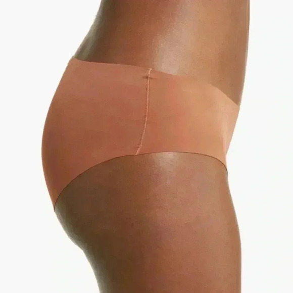 Nude Barre Seamless Bikini Panty Size Medium Shade 4PM - Picture 3 of 9